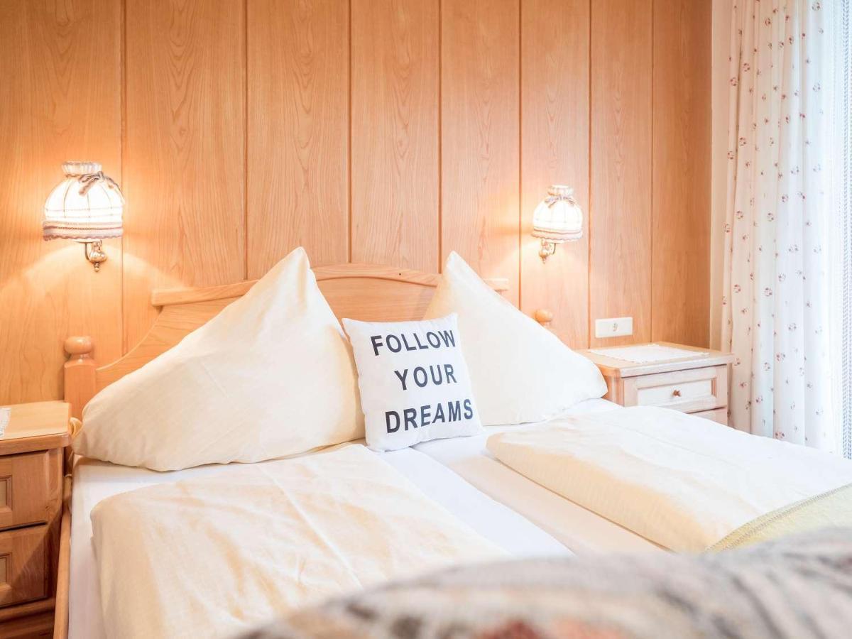 Haus Ferienglueck Lägenhet Ramsau am Dachstein Exteriör bild