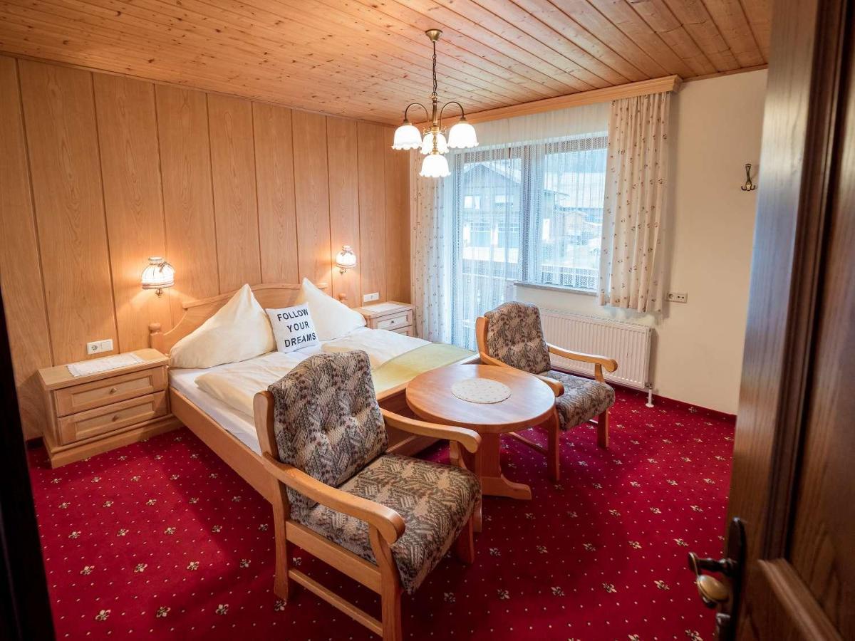 Haus Ferienglueck Lägenhet Ramsau am Dachstein Exteriör bild