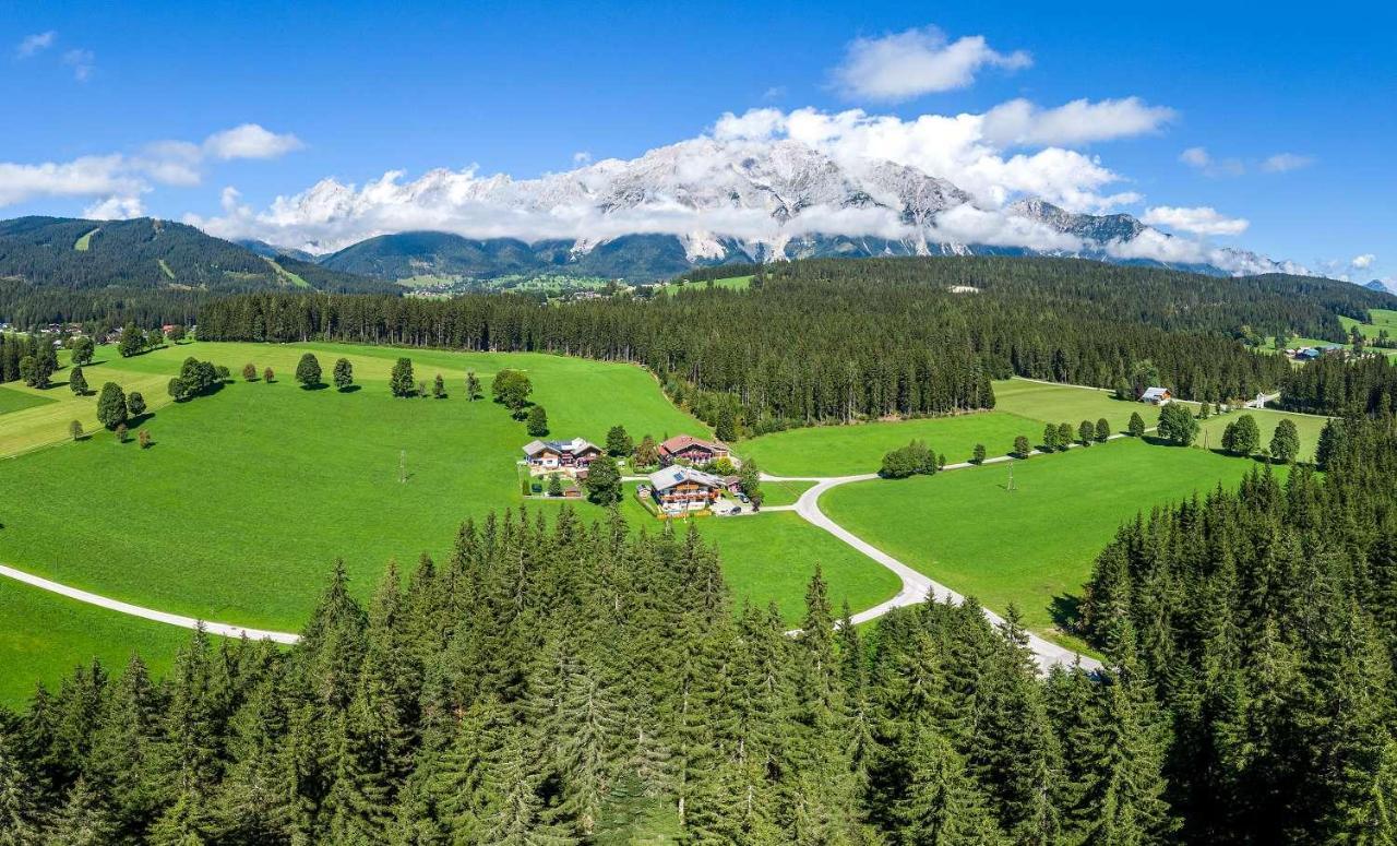 Haus Ferienglueck Lägenhet Ramsau am Dachstein Exteriör bild