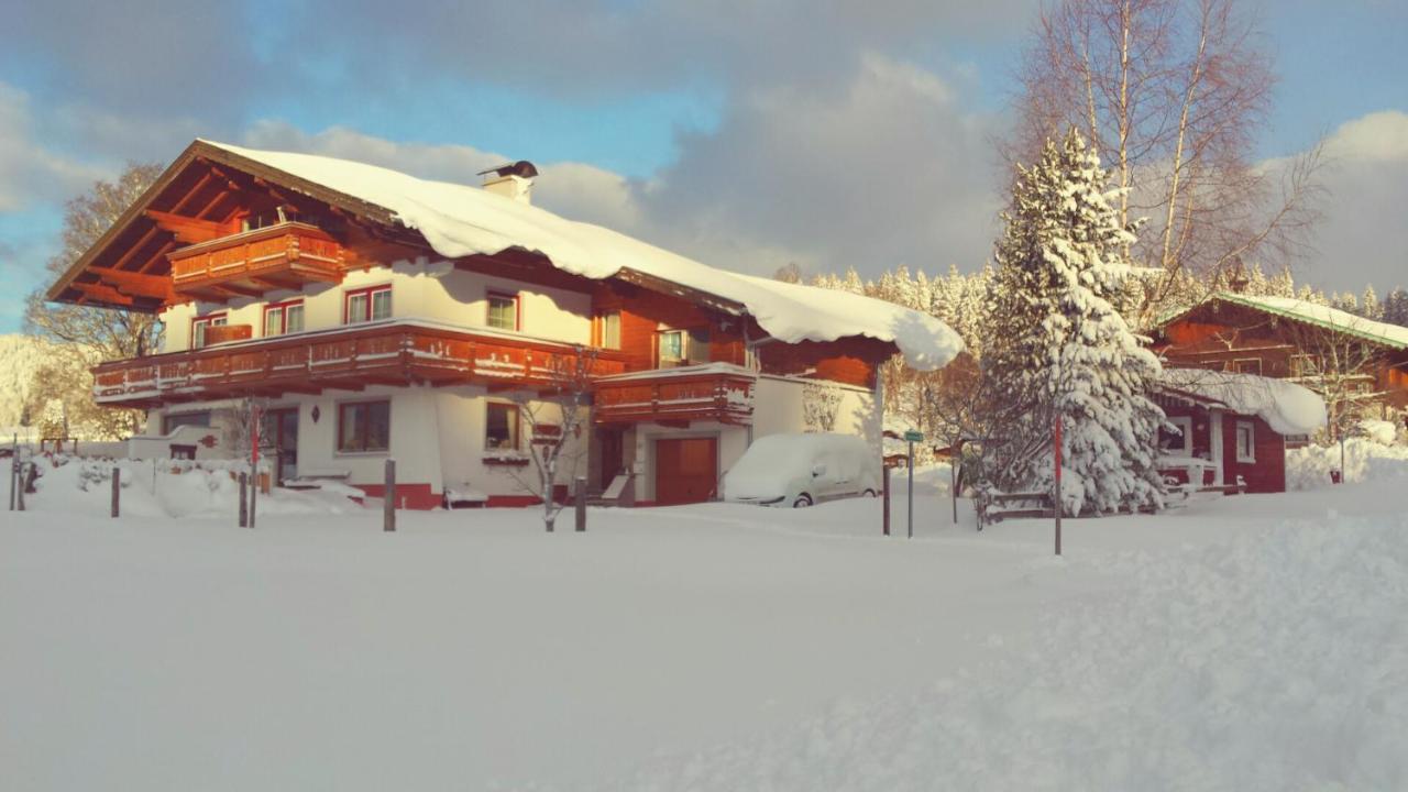 Haus Ferienglueck Lägenhet Ramsau am Dachstein Exteriör bild